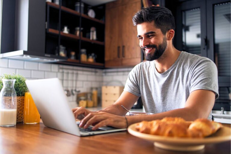 The Best Freelancing Gigs to Make Extra Money Online